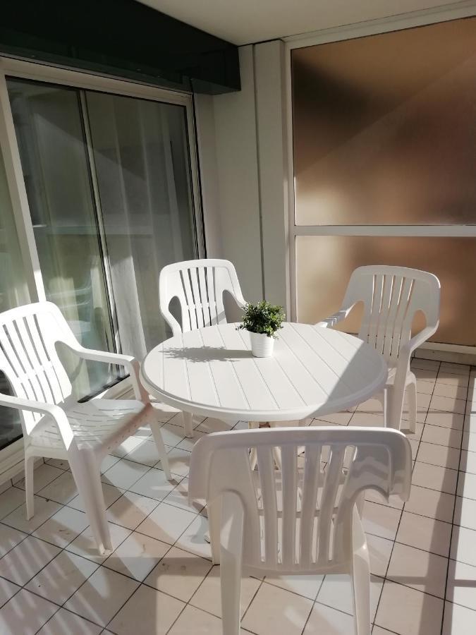 Le Saint Amand, Studio Cabine, Agreable Terrasse Sud Le Touquet Exterior photo